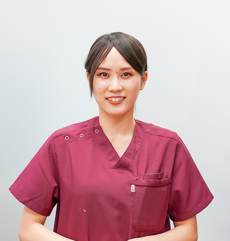 歯科医師　村岡 瑠莉